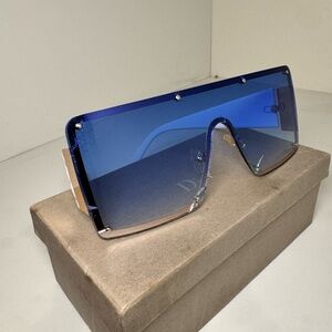 Blue Gradient Oversized Sunglasses